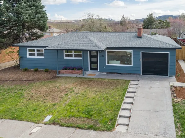736 E 19th St, The Dalles, OR 97058