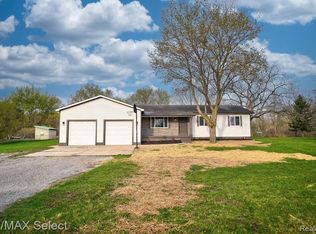 13495 Seymour Rd, Montrose, MI 48457
