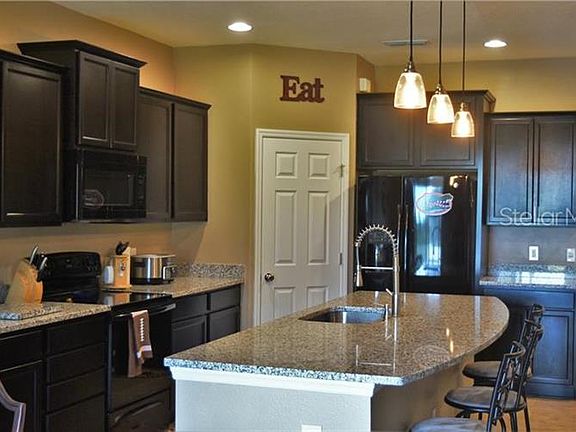 4th image of 3947 Baja Dr