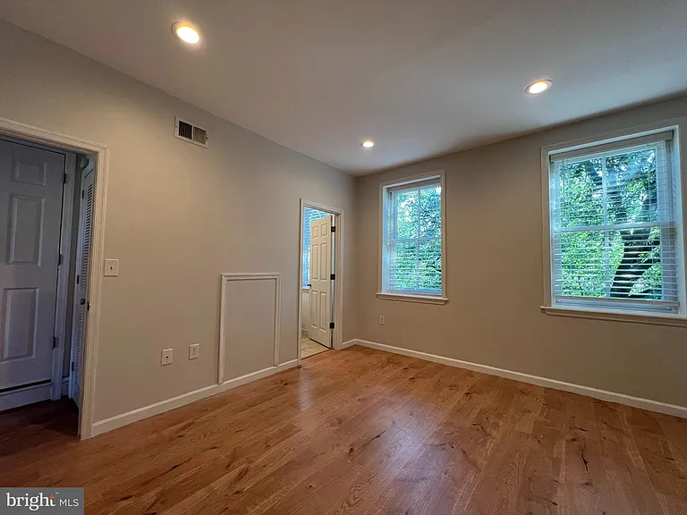 255 Mercer St #3 — Photo 11