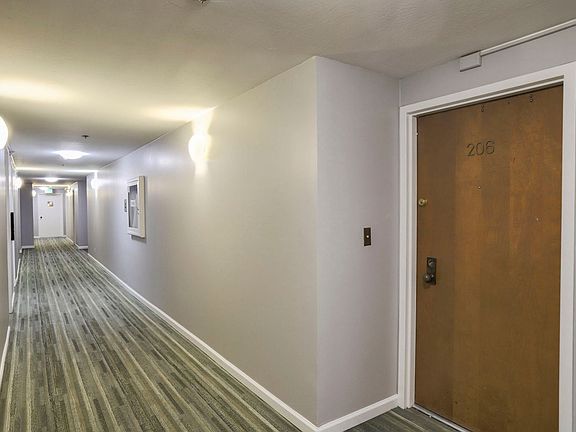 5th image of 455 Vallejo St APT 206