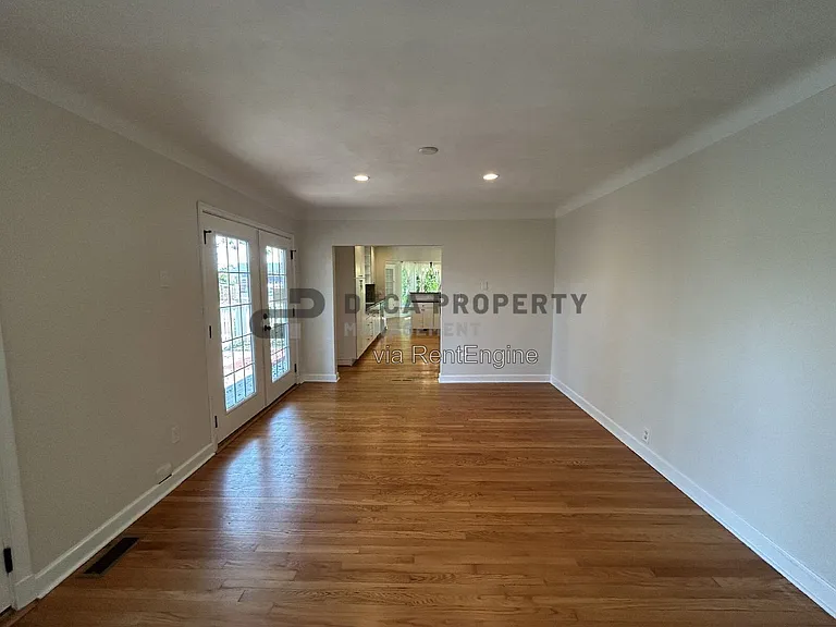 203 W Cedar Ave — Photo 9