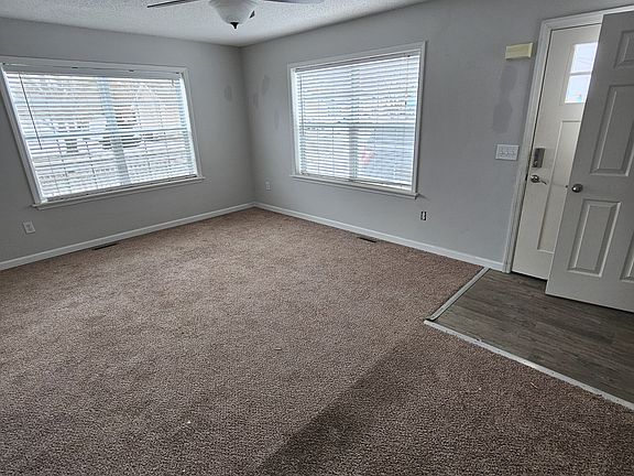 4th image of 207 Broad St