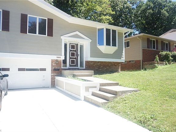 2nd image of 5601 Andover Blvd