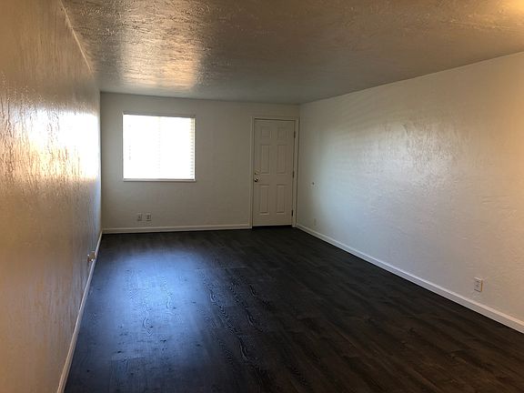 4th image of 668 W Quinalt St