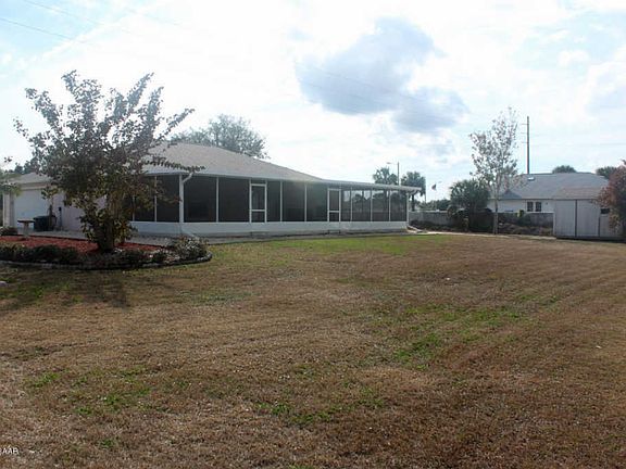 3rd image of 1830 Travelers Palm Dr