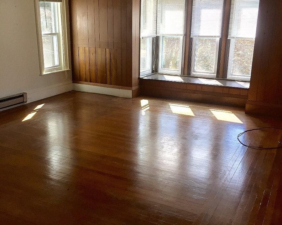 2nd image of 10 Arlington Rd 2 Woburn Ma 01801 Lw #2