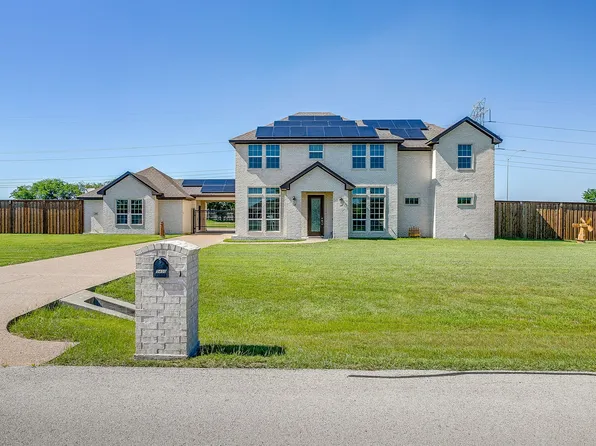 5400 Posada Dr, Crowley, TX 76036