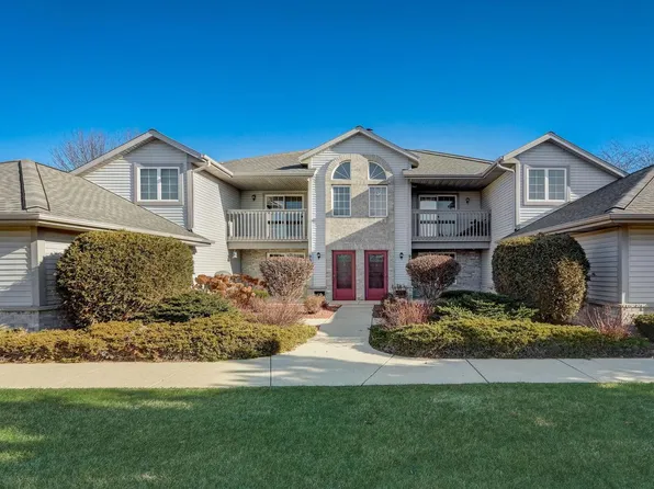 909 Quinlan DRIVE #H, Pewaukee, WI 53072