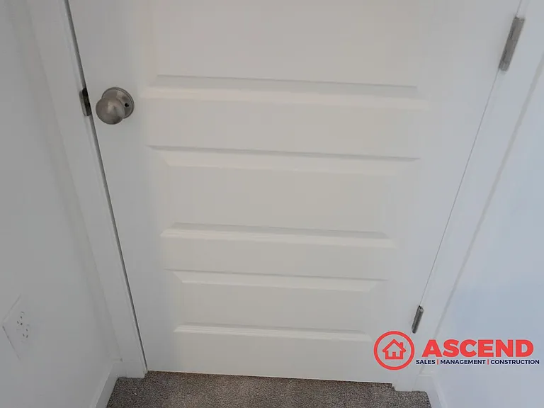 8206 Wandesford Dr — Photo 6