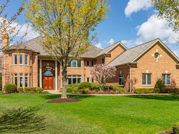 1611 Burr Oak Dr, Libertyville, IL 60048