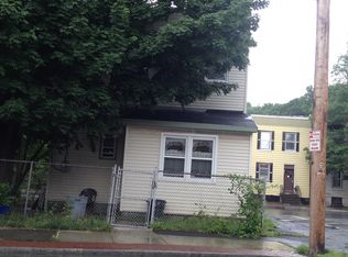 541 2nd St, Troy, NY 12180