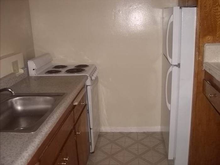 1st image of 1920 N Marianna Ave APT 104
