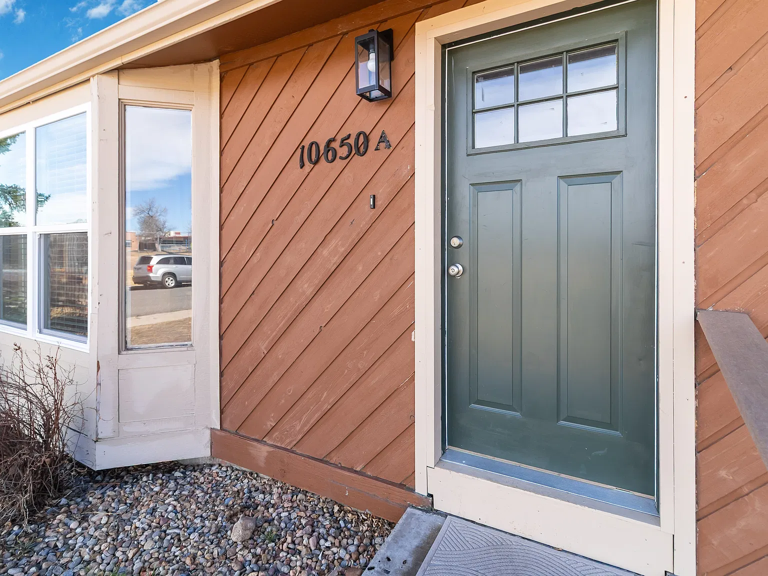 4 bed, 2257 sqft, $3,500 — Photo 3