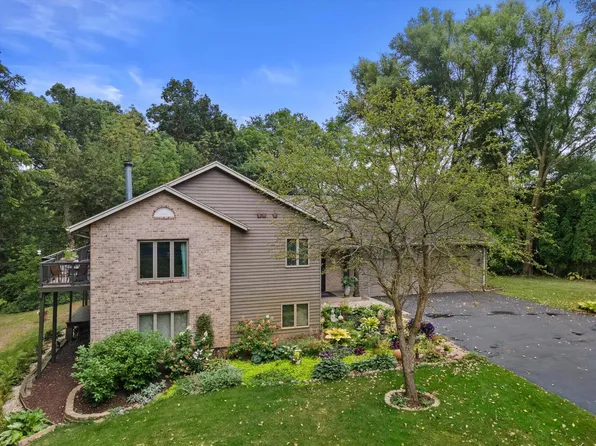 7125 Deerpath LANE, Waterford, WI 53185