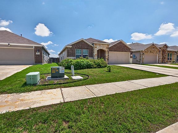 2nd image of 428 Agave Flats Dr