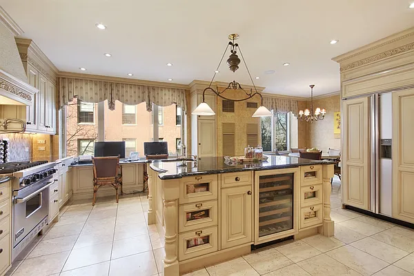 Sold by Corcoran | media 19