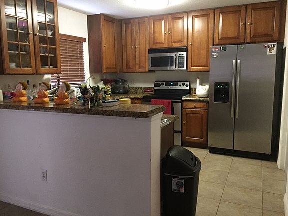 4th image of 4642 SW 126th Ave