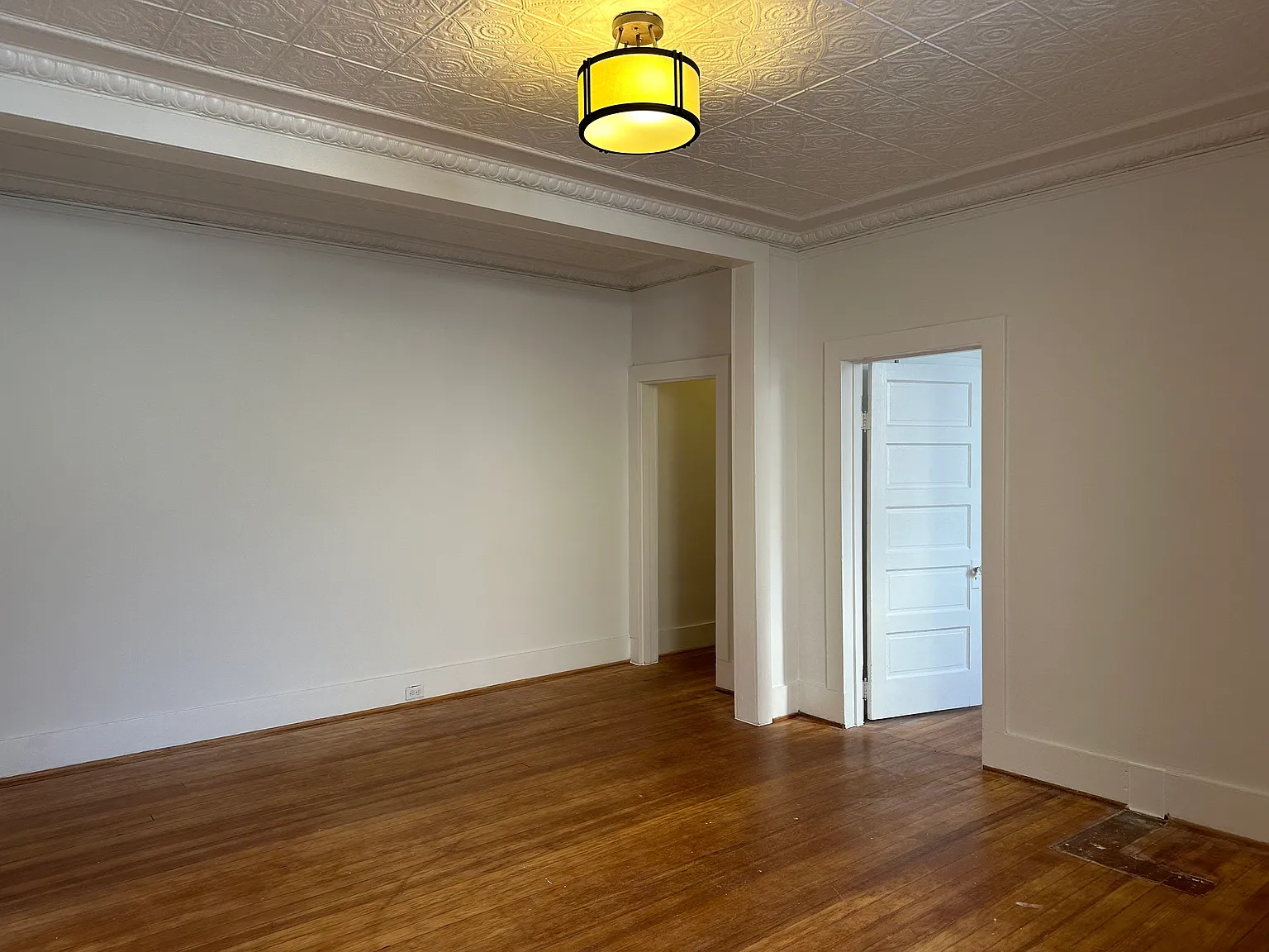 1 bed, $2,250 — Photo 4