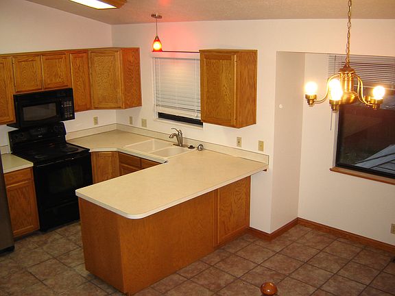 3 Kitchen view 1_10172013