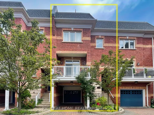 120 Bronte Rd #10, Oakville, ON L6L 3C1