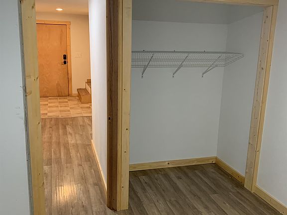 5th image of 216 Lake Blaine Dr Unit D