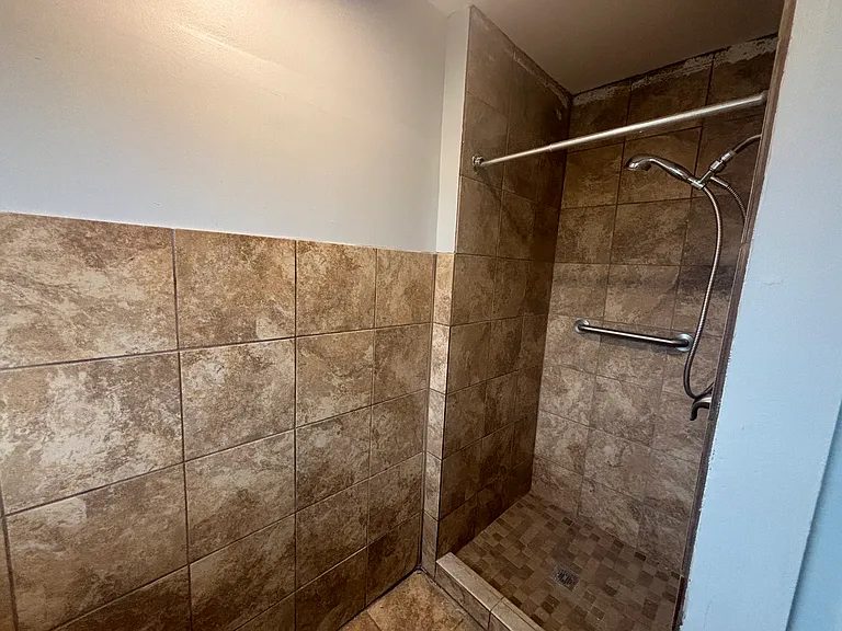 2310 Lindbergh Blvd — Photo 9