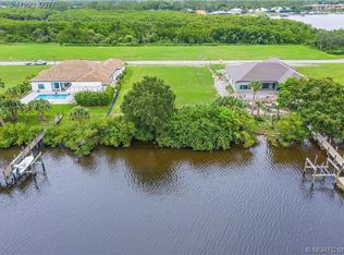 213 SE Fiore Bello, Port Saint Lucie, FL 34952