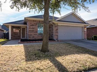 1009 Grimes Dr, Forney, TX 75126