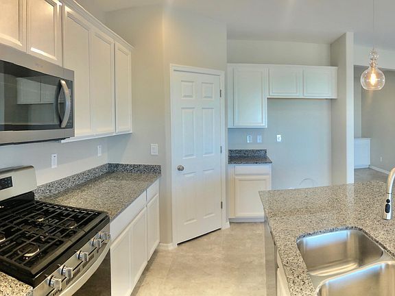 4th image of 3027 S 173rd Ave