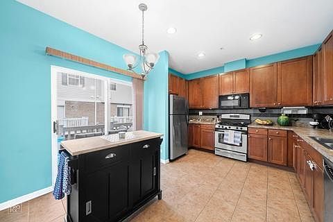5th image of 6156 Washington Ct