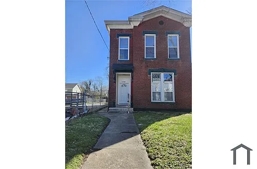 2408 W Chestnut St #1 Photo 1