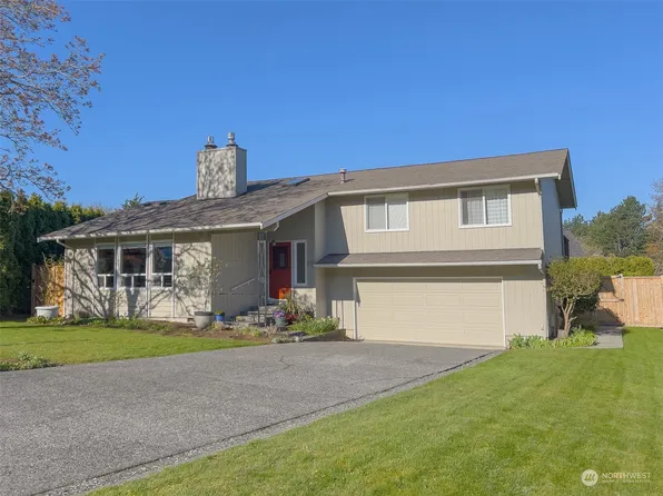 818 39th Place, Bellingham, WA 98229