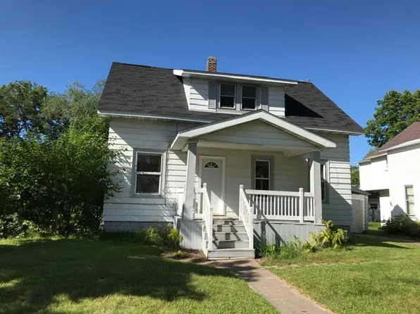 1216 Bellevue Ave, Eau Claire, WI 54703