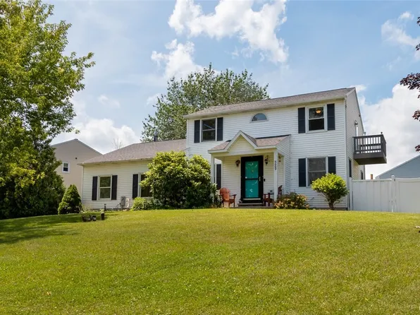 8669 Bayview Dr, Cicero, NY 13039