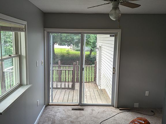 4th image of 28 South St #B