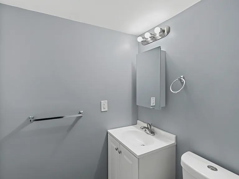 816 Asylum St #3 — Photo 13