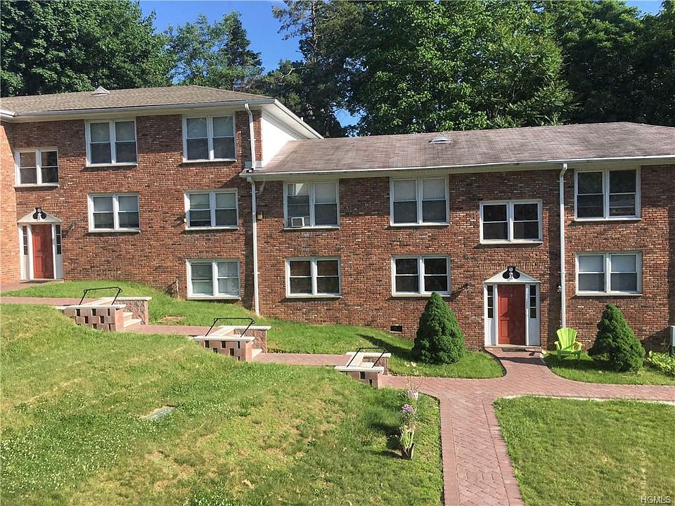 1st image of 131 N Main St APT 2B