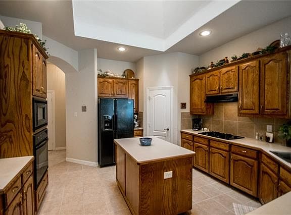 3rd image of 106 Golden Meadow Dr
