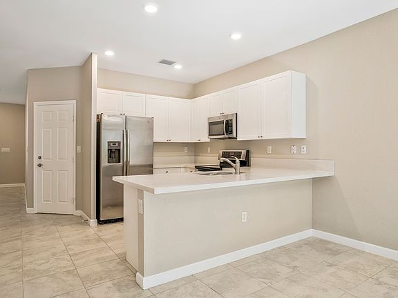 3rd image of 6550 S Anise Ct