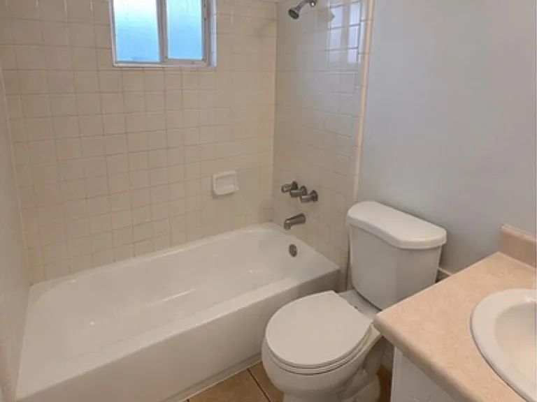 10831 N 18th Ave #2 — Photo 10