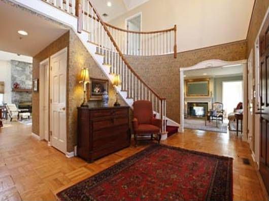 2nd image of 12 Jeffrey Ln