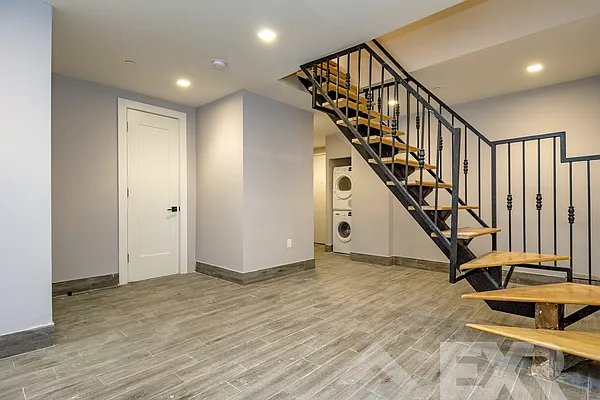 Rented by EXR | media 5