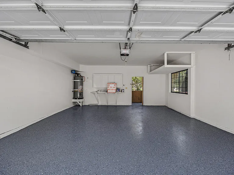 5012 Lakeview Dr #200 — Photo 30