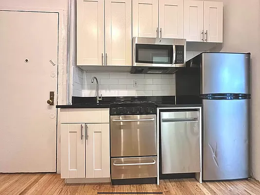 Rented by The Downtown LLC | media 22