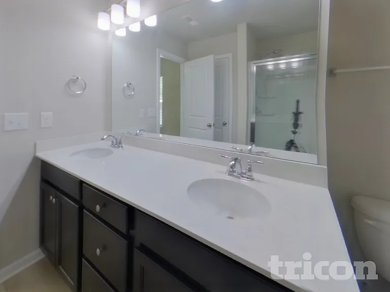 201 Spring Knoll Dr — Photo 8