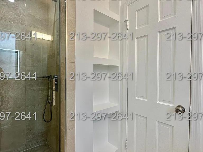 1183 S Westmoreland Ave #1/4 — Photo 6