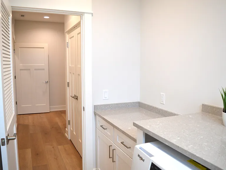 247 NW 3rd Ave — Photo 23