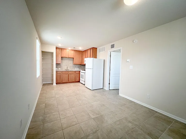 575 Ferrule Dr #B — Photo 7