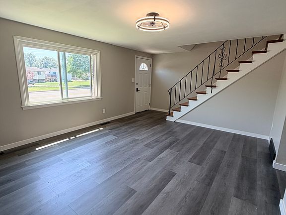 3rd image of 2836 George Urban Blvd #2